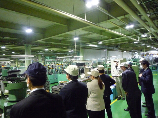 新潟工科大学産学交流会の皆さまが来社されました。